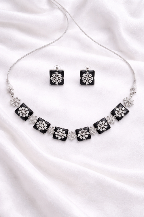 Black Stone Geometric Necklace Set with Stud Earrings
