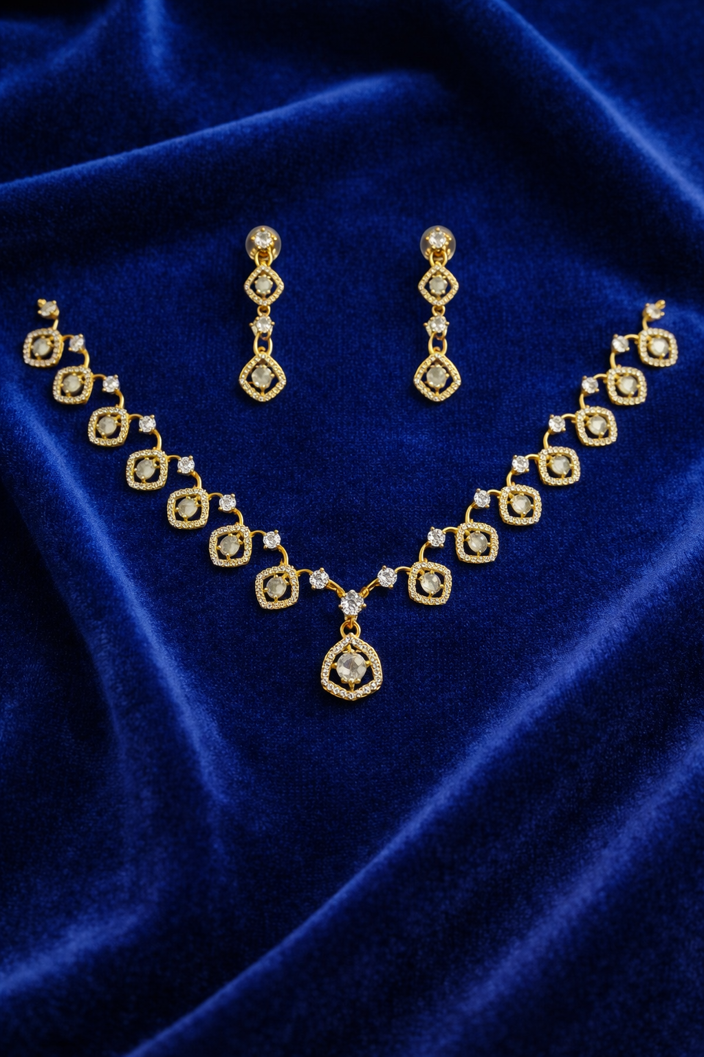 Elegant Gold Tone Necklace Set with Cushion Cut Crystal Design