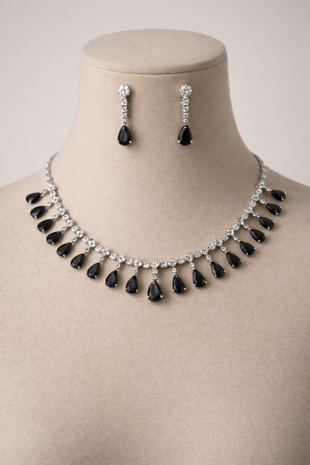 Black Teardrop Necklace Set with Crystal Fringe Design