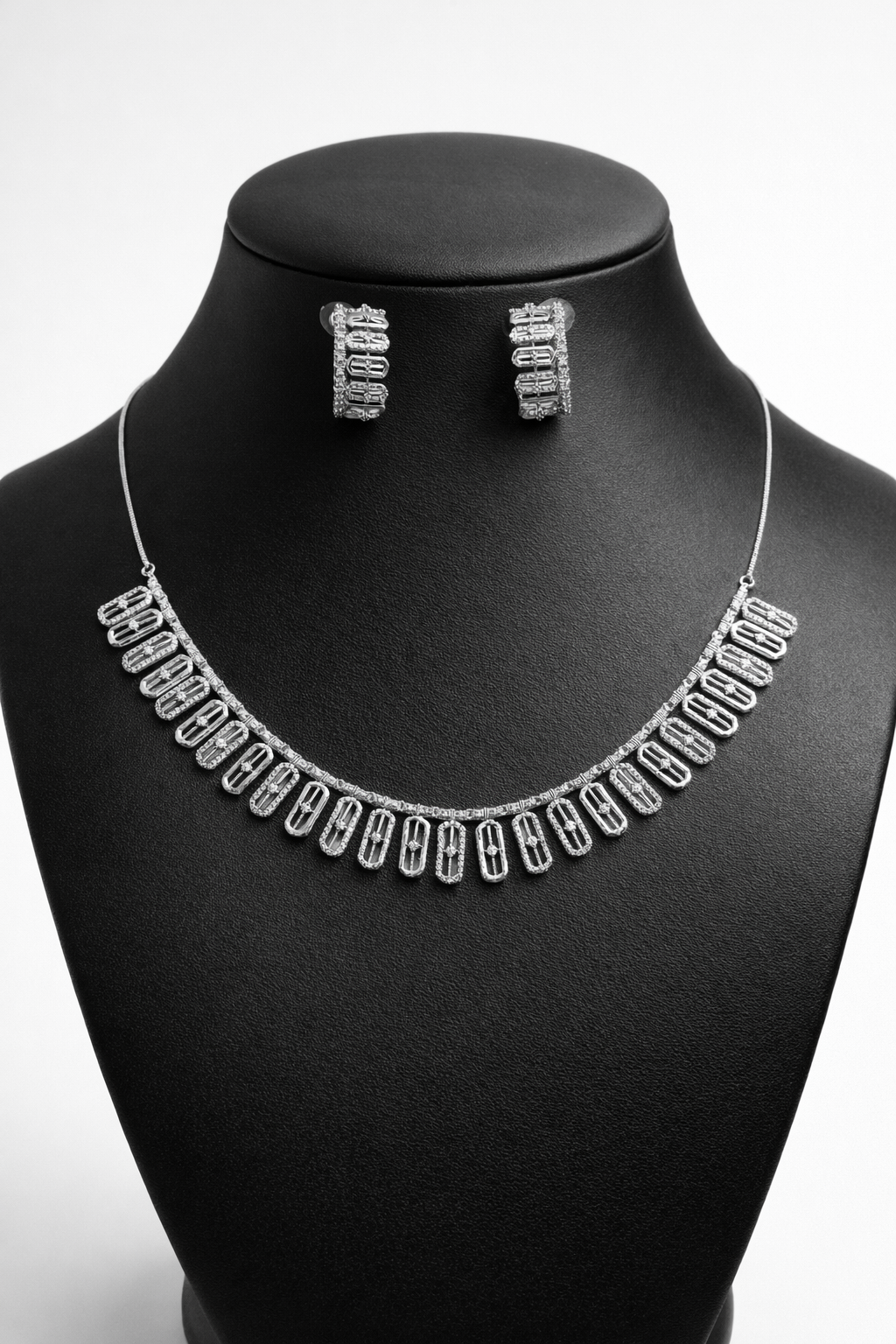 Silver Geometric Necklace Set with Rectangular Drop Design
