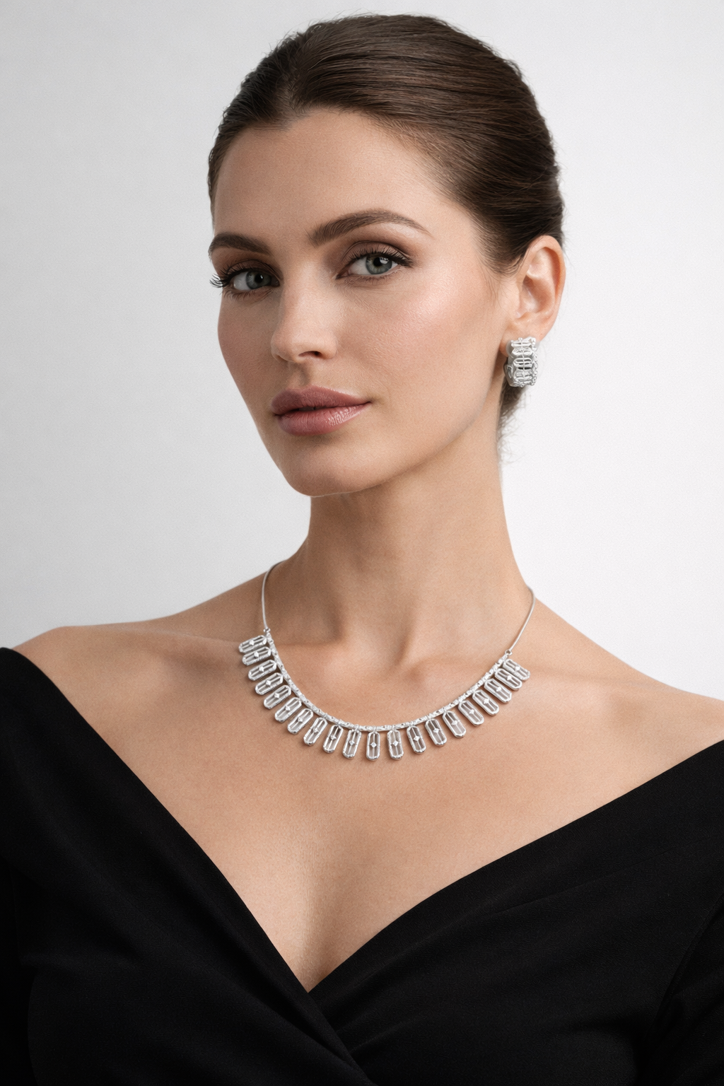 Silver Geometric Necklace Set with Rectangular Drop Design