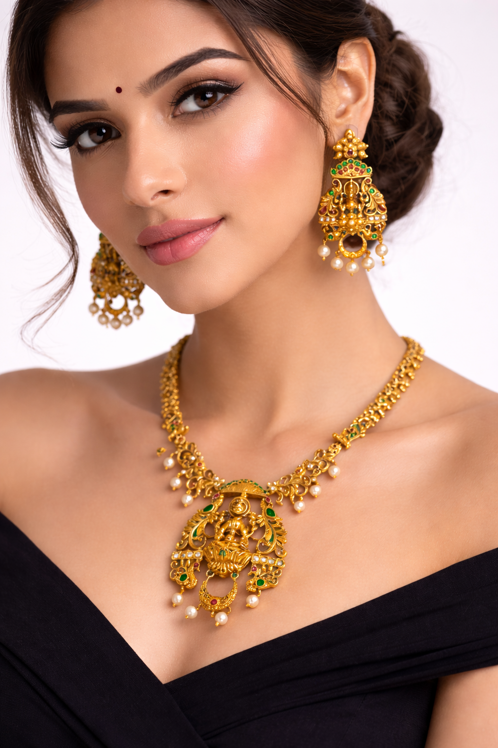 Traditional South Indian Lakshmi Pendant Necklace Set